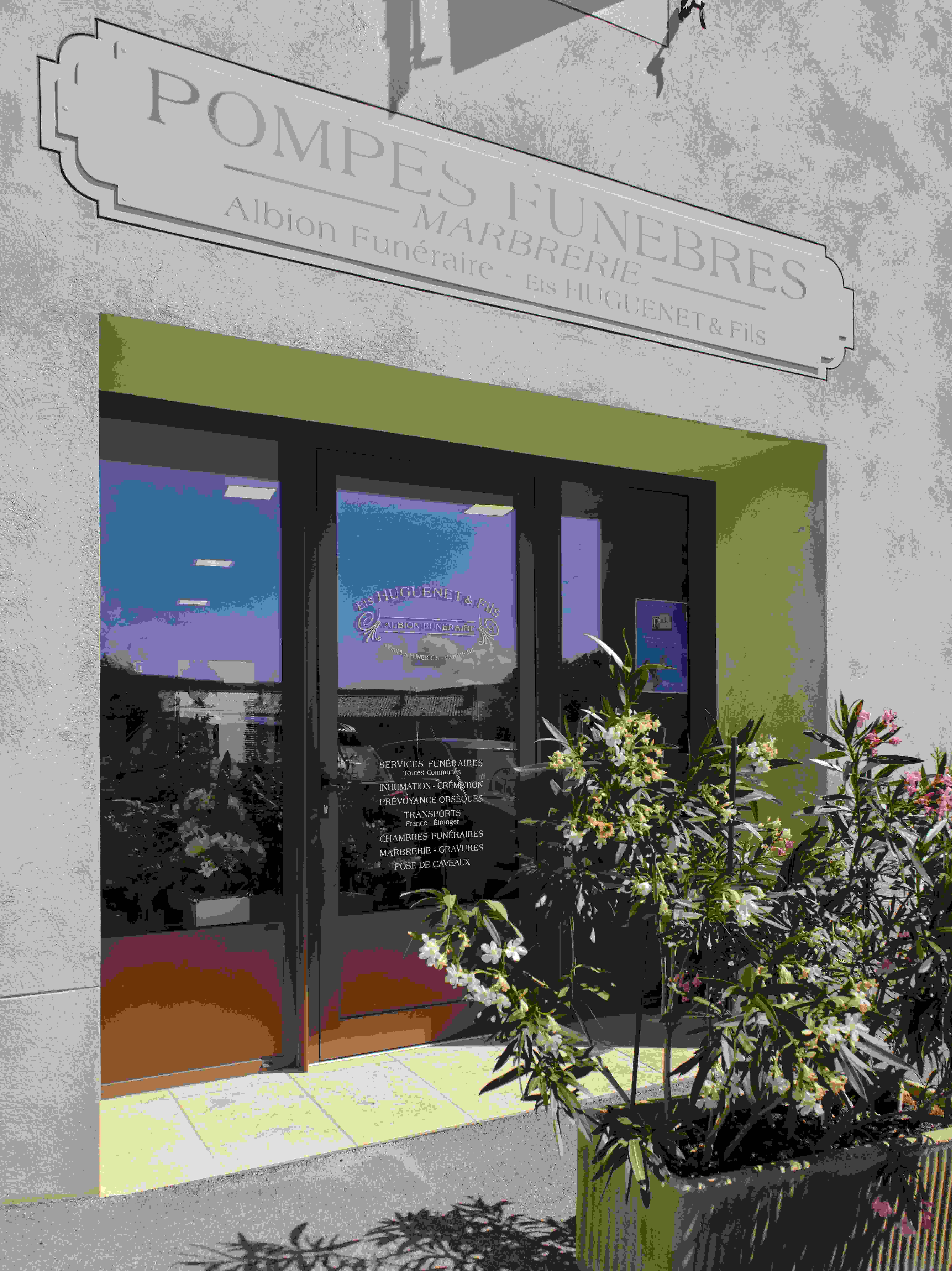 Photo de Pompes Funèbres HUGUENET & FILS - Albion Funéraire